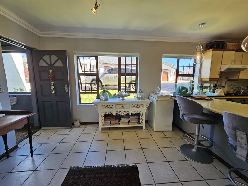 Easy lock-up & go lifestyle in Mossel Bay Golf Estate - Photo 7