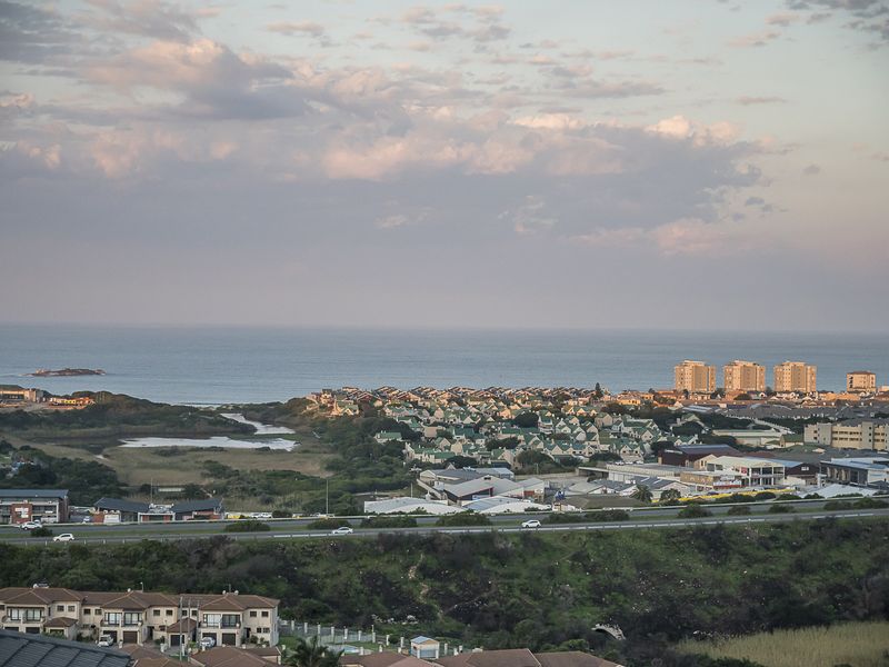 5 Bedroom Coastal Home with Exceptional Ocean Views – Island View - Photo 4