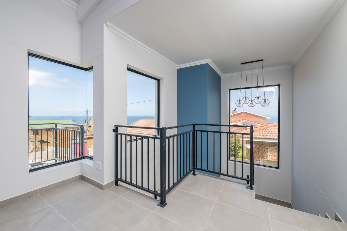 Coastal Living with Panoramic Ocean Views – Dana Bay - Photo 2