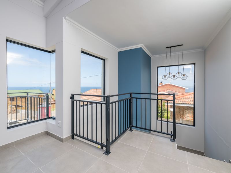 Coastal Living with Panoramic Ocean Views – Dana Bay - Photo 2