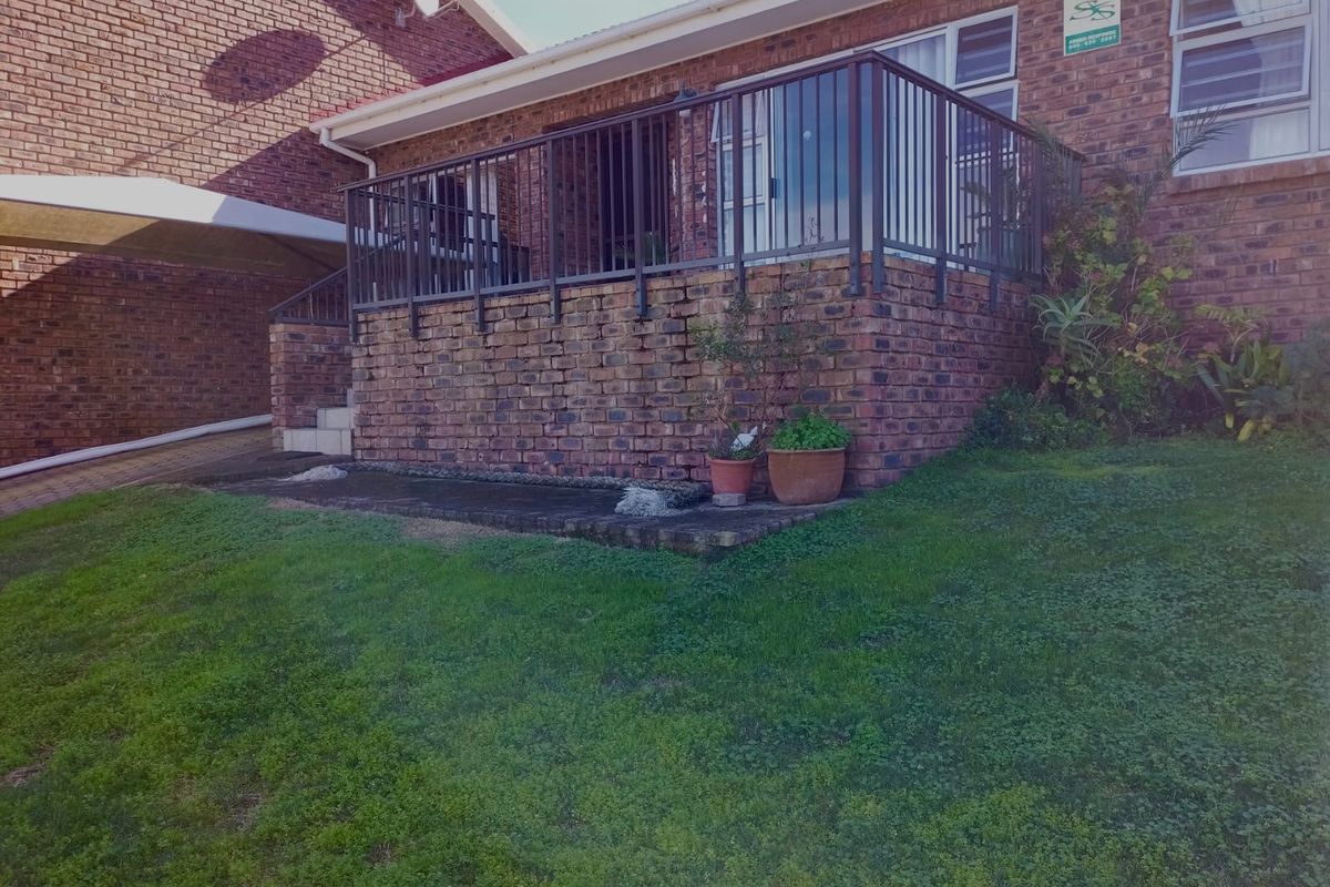 IDEAL HOLIDAY RETREAT - Photo 5