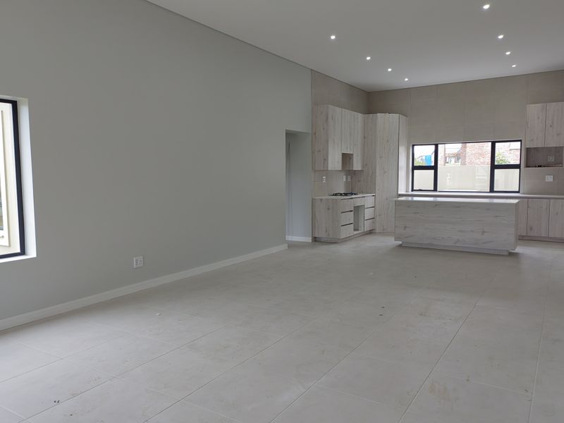 Modern 2-Bedroom Home To Rent in Hartland - Photo 8