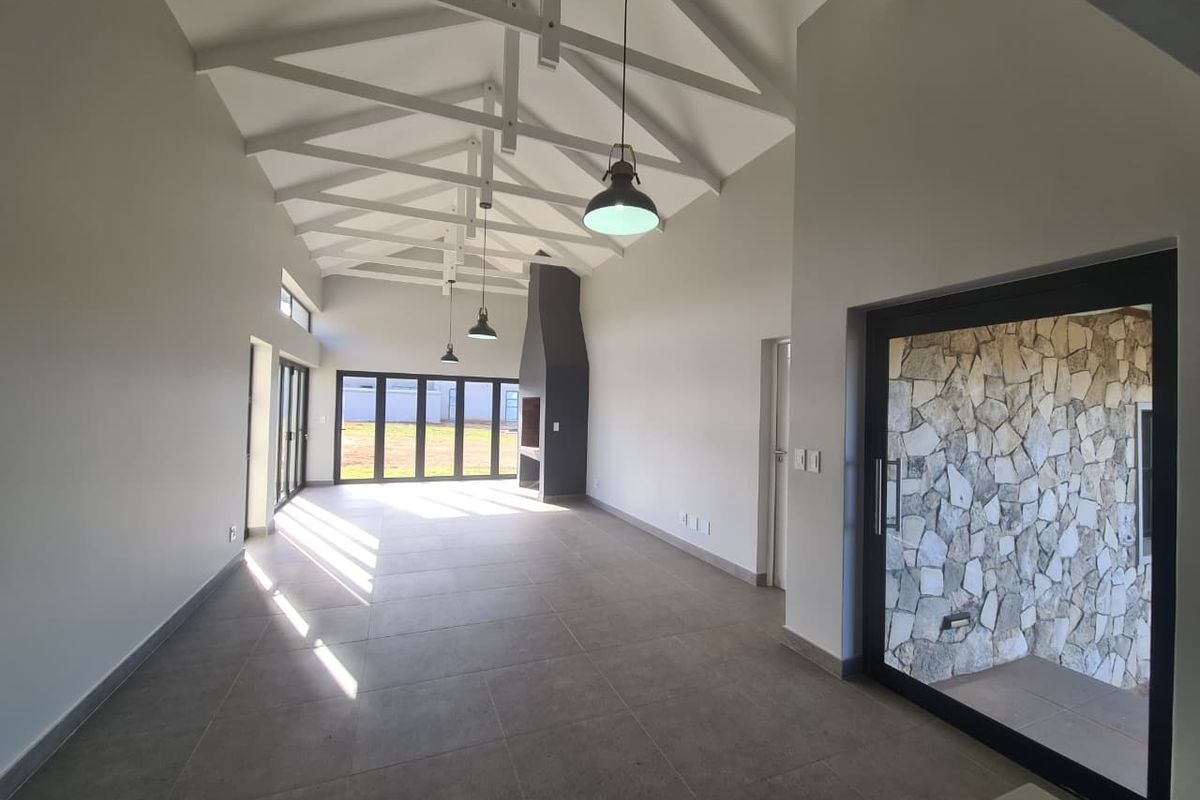 Stunning Newly Build 3-Bed Coastal Home | Hartland Estate - Photo 2