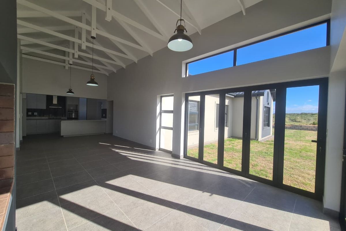 Stunning Newly Build 3-Bed Coastal Home | Hartland Estate - Photo 4