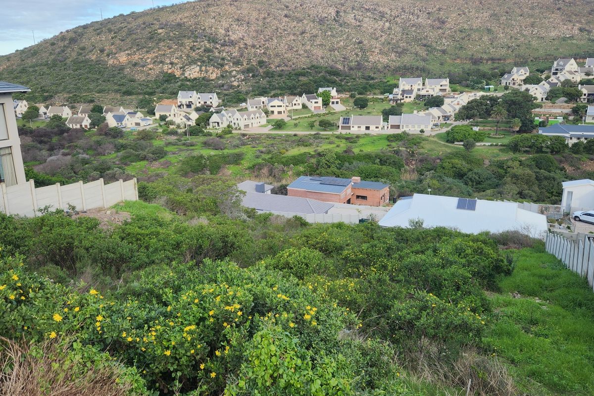 Elevated Stand with Panoramic Valley Views in Sought-After Island View - Photo 5