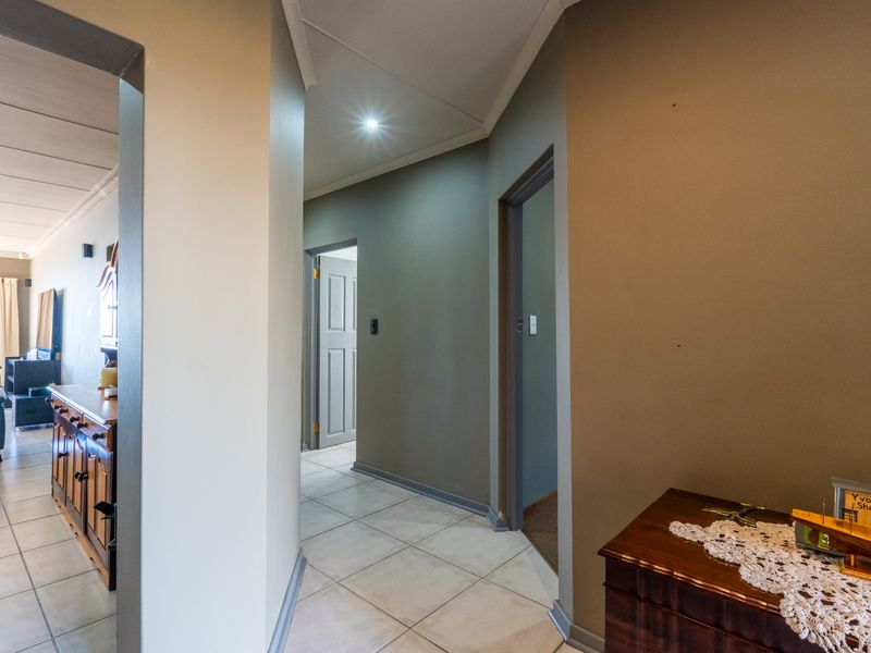 Exclusive Mandate – Strong Facebrick Home with Dual Living Potential - Photo 7