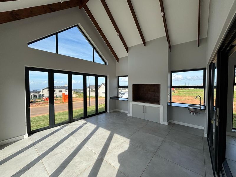 3 Bedroom house for sale in Hartland Lifestyle Estate - Photo 2