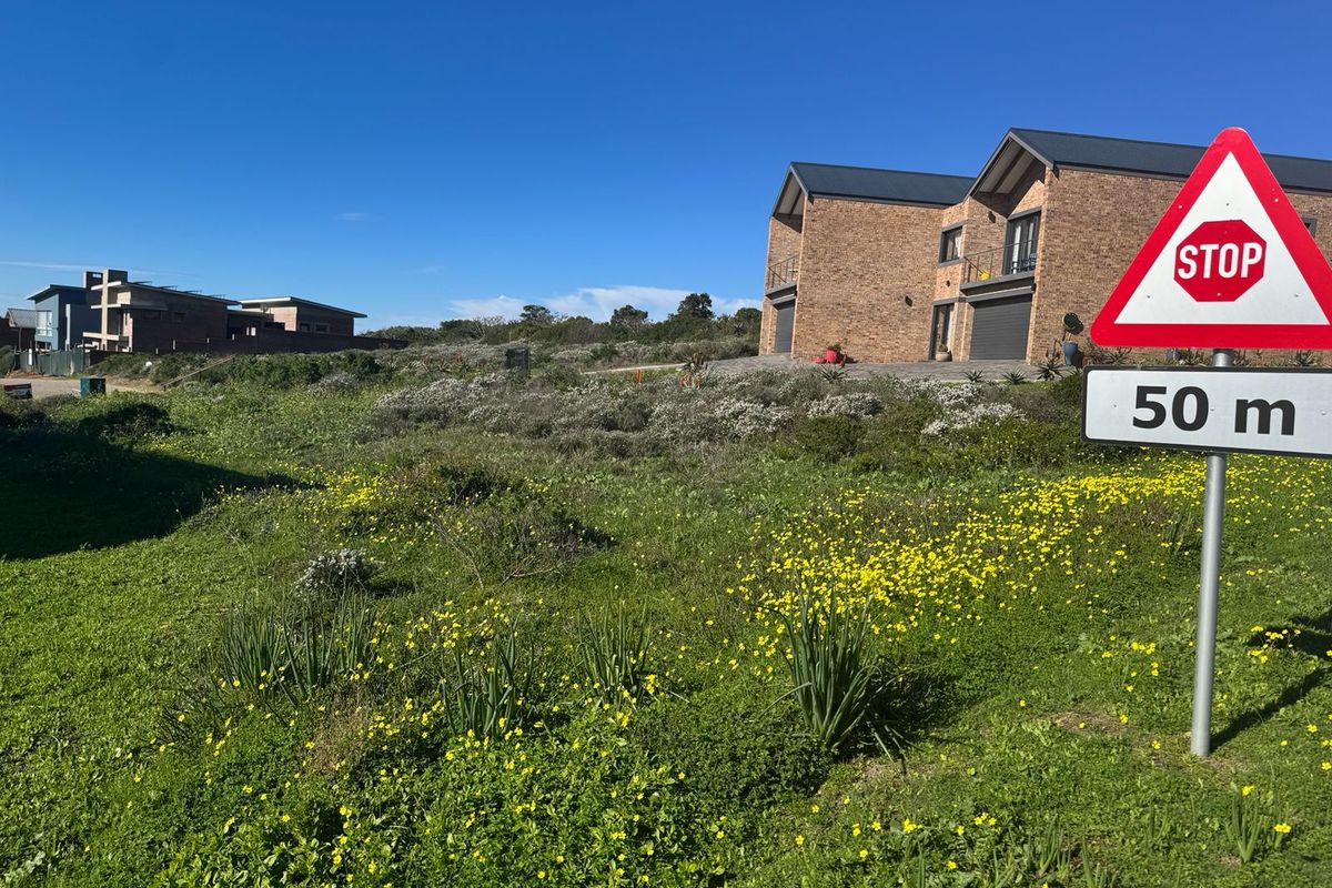 A prime 652m2 erf boasting spectacular sea views in picturesque Vleesbaai! - Photo 5