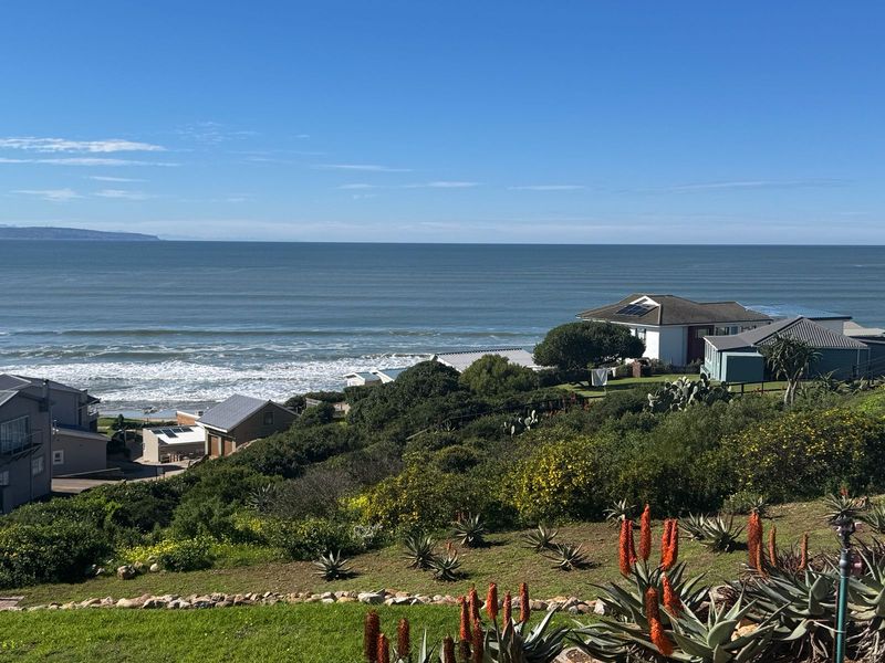 A prime 559m2 erf boasting unique spectacular sea views in picturesque Vleesbaai! - Photo 2