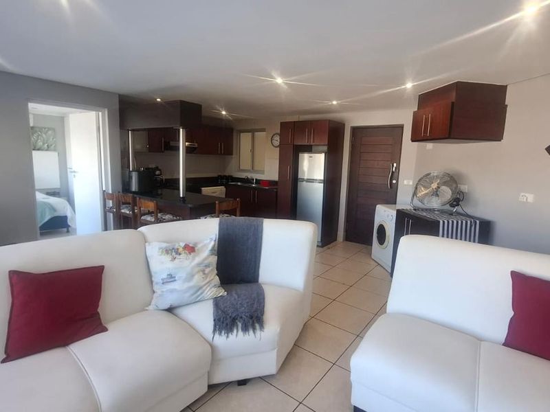 Beachside Escape in De Bakke, Mossel Bay - Photo 6