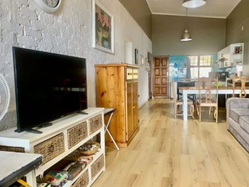 Prime - Two Bedroom Apartment in De Bakke, Mossel Bay - Photo 6