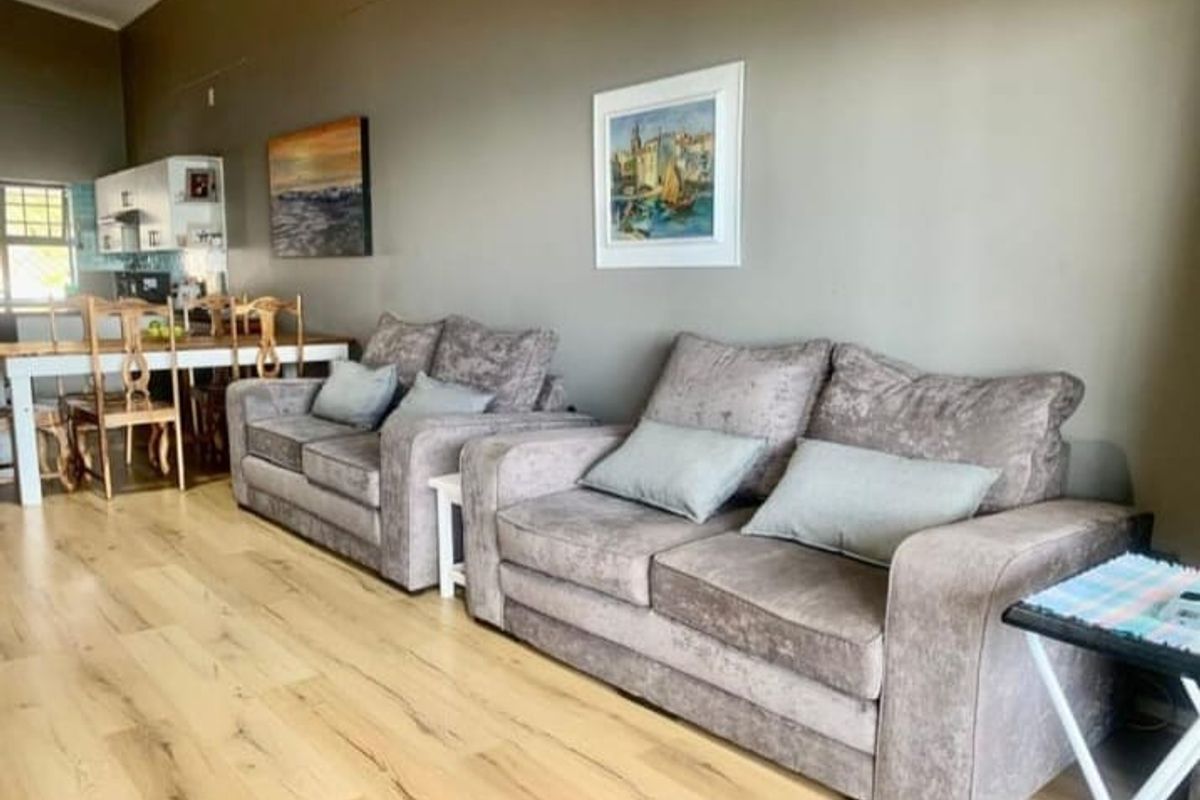 Prime - Two Bedroom Apartment in De Bakke, Mossel Bay - Photo 3