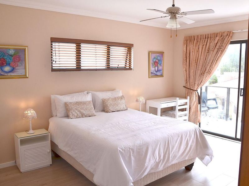 6 Bedroom Spacious Coastal Retreat in the Heart of Hartenbos - Photo 9