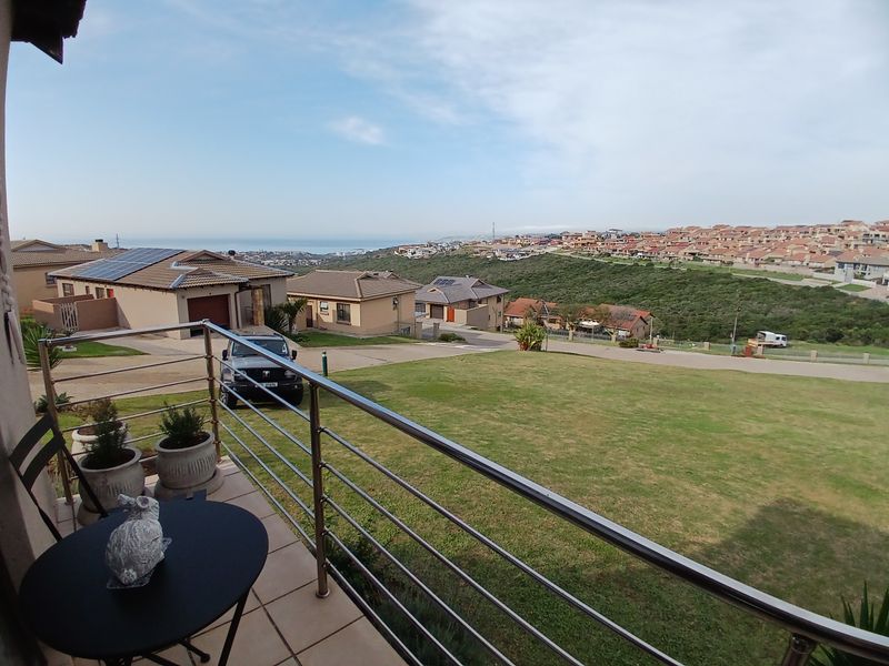 Move in, relax, and enjoy the best of coastal living. - Photo 2