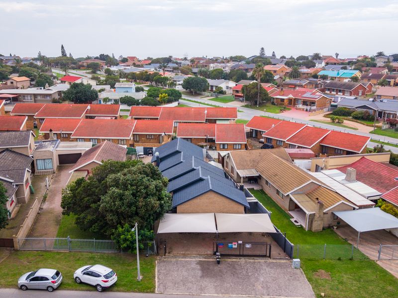 Golden Investment Opportunity in Hartenbos! - Photo 1