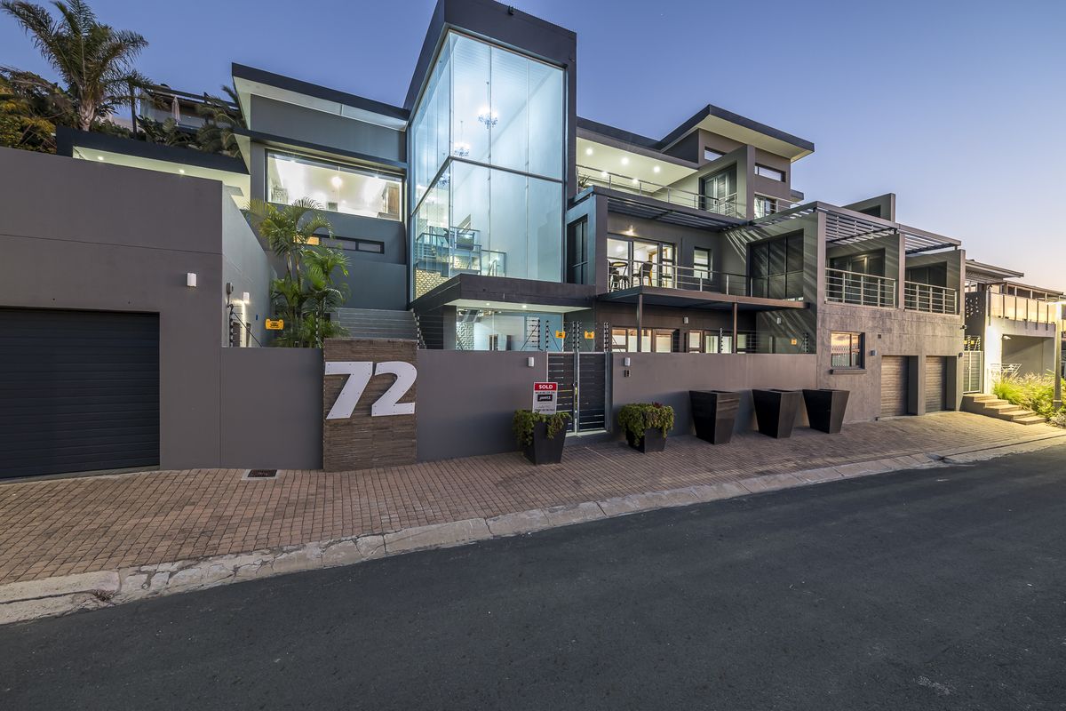 Coastal Luxury Defined Masterpiece in Mossel Bay Central - Photo 2