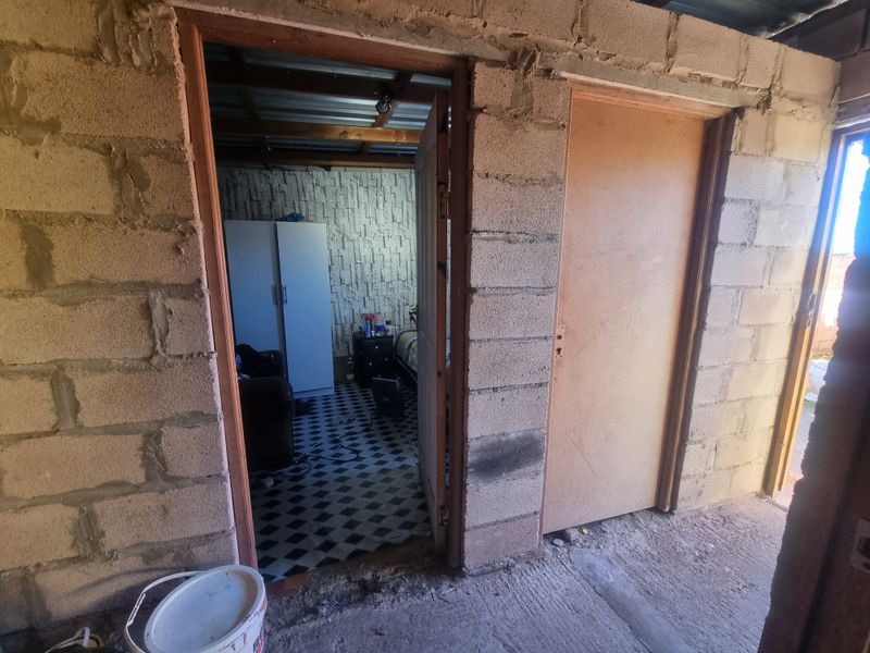 2-Bedroom House with 2-Bedroom Flatlet – Asla, Kwanonqaba, Mossel Bay - Photo 9