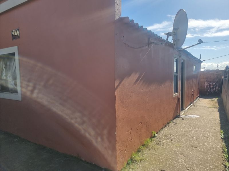 2-Bedroom House with 2-Bedroom Flatlet – Asla, Kwanonqaba, Mossel Bay - Photo 3