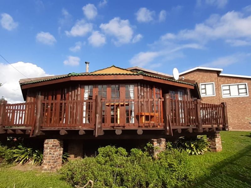 WOODCRAFTED GEM IN BOGGOMSBAAI - Photo 5