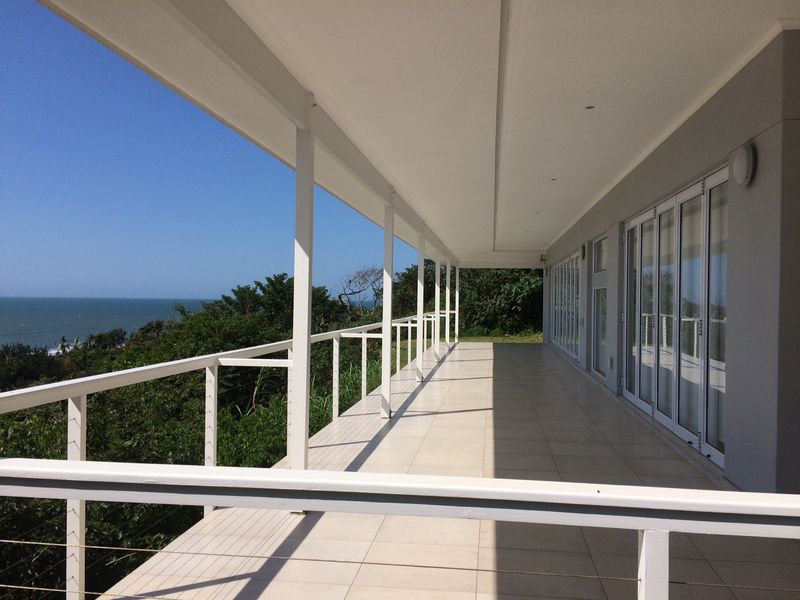 7 Bedroom House for Sale in Zinkwazi - Photo 2