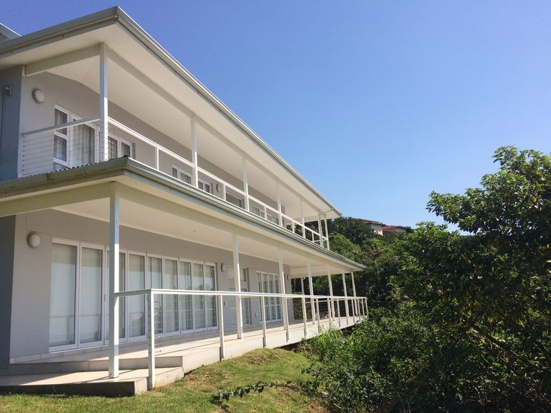 7 Bedroom House for Sale in Zinkwazi - Photo 3
