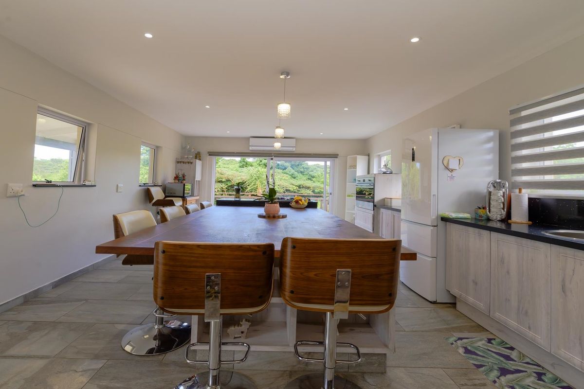 A magnificent home in the popular Prince's Grant Golf Estate - Photo 3