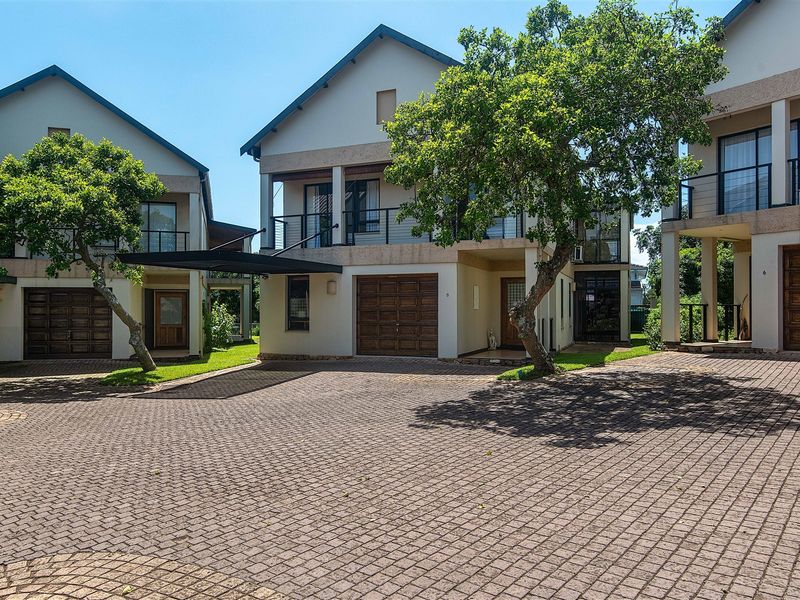 Stunning Secure Complex in Zinkwazi Beach - Photo 2
