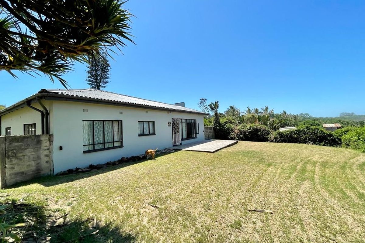 Beachfront Fully Furnished Retreat at Tugela Mouth - Photo 5