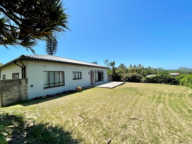 Beachfront Fully Furnished Retreat at Tugela Mouth - Photo 5