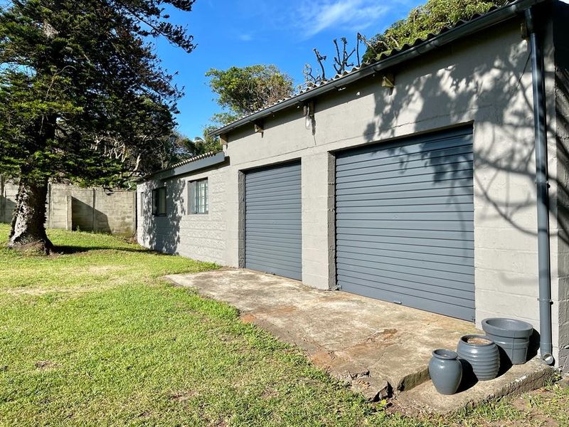 Beachfront Fully Furnished Retreat at Tugela Mouth - Photo 4