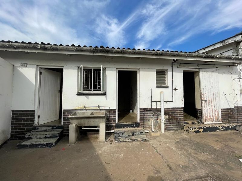 Lovely spacious home in Jackelberry Estate - Photo 4