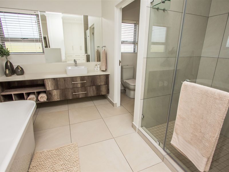 Modern, Exlusive Home - Photo 10