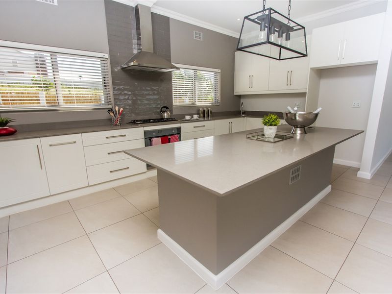 Modern, Exlusive Home - Photo 6