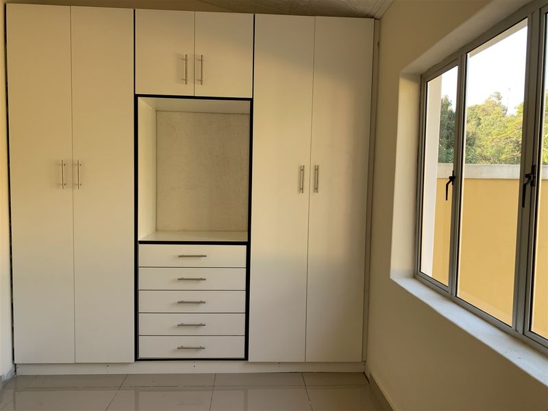 Newly Renovated Home - Photo 5