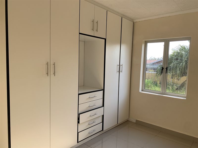 Newly Renovated Home - Photo 6