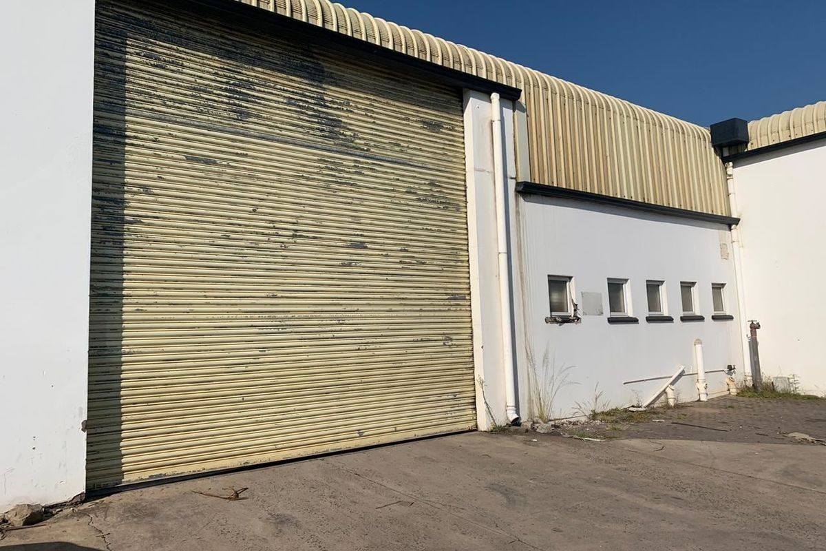 554sqm Factory - For Sale @ R2 250 000 plus Vat, negotiable - Photo 3