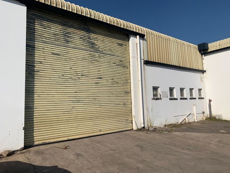554sqm Factory - For Sale @ R2 250 000 plus Vat, negotiable - Photo 3