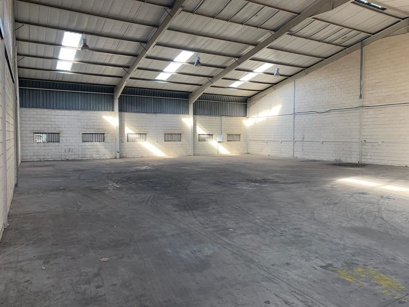 554sqm Factory - For Sale @ R2 250 000 plus Vat, negotiable - Photo 6
