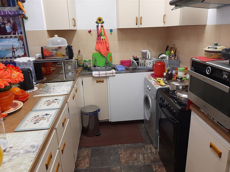 Lovely Neat Flat - Photo 7