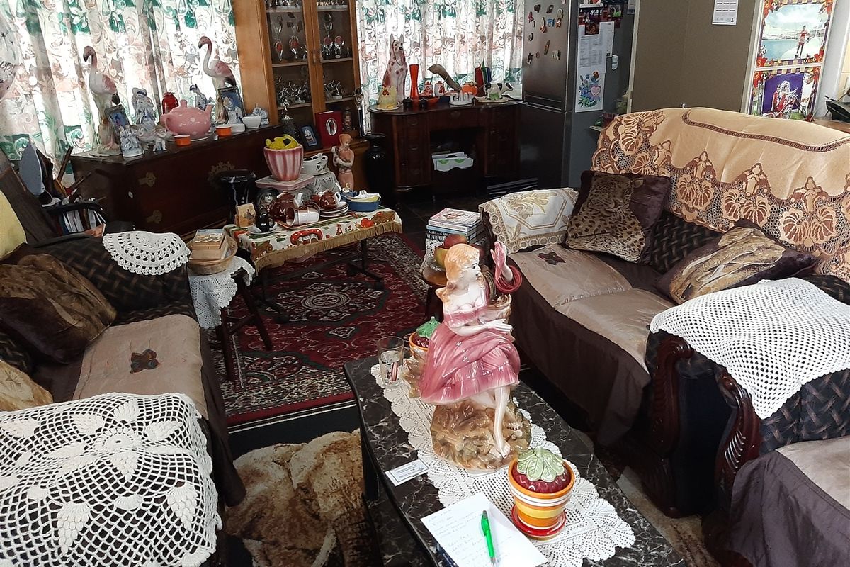 Lovely Neat Flat - Photo 2