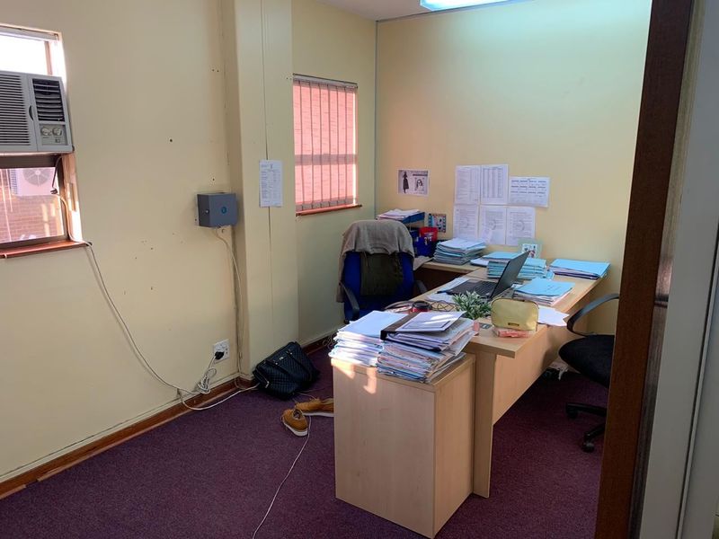Office Space for Sale in Clarendon @ R1,8 million. No Vat - Photo 7