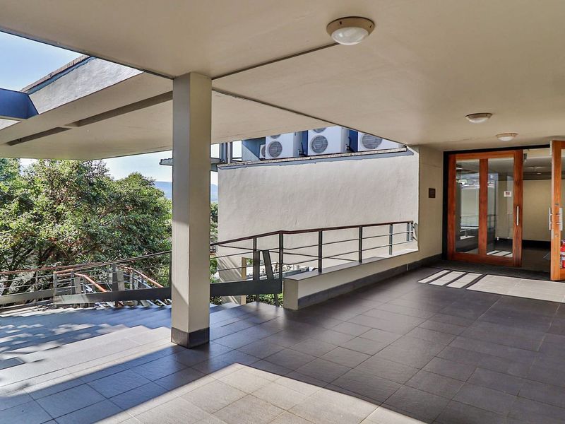 VCCE Office Park - 542sqm office for sale. Price reduced to R8 200 000 + Vat - Photo 7