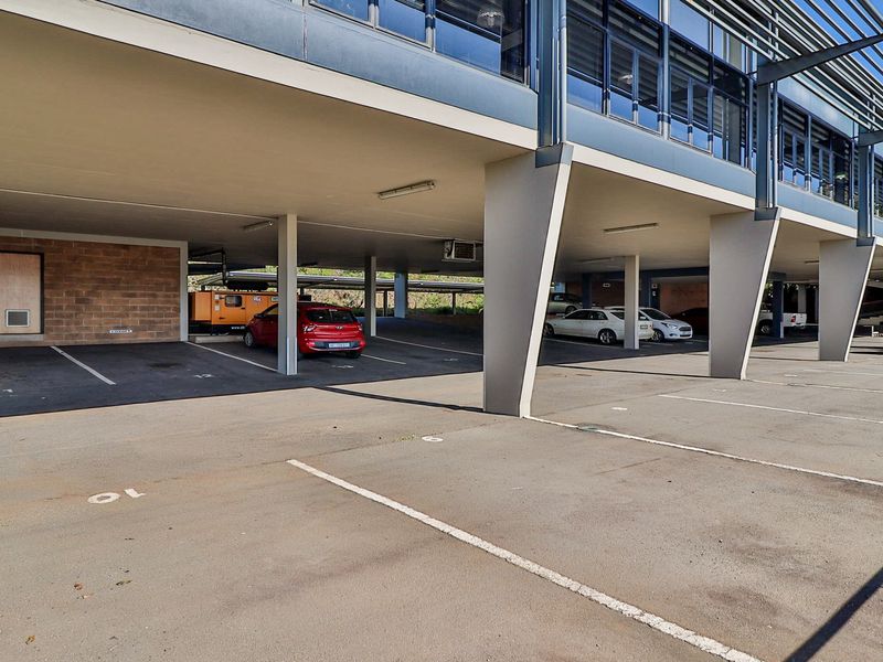 VCCE Office Park - 283sqm office for sale. Price reduced to R4 250 000 + Vat - Photo 4