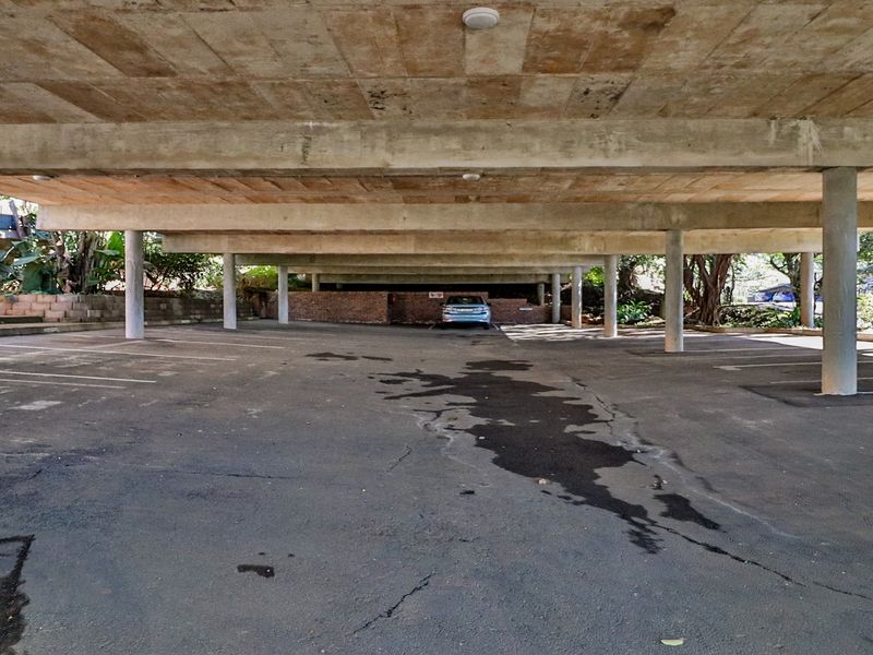 VCCE Office Park - 283sqm office for sale. Price reduced to R4 250 000 + Vat - Photo 7