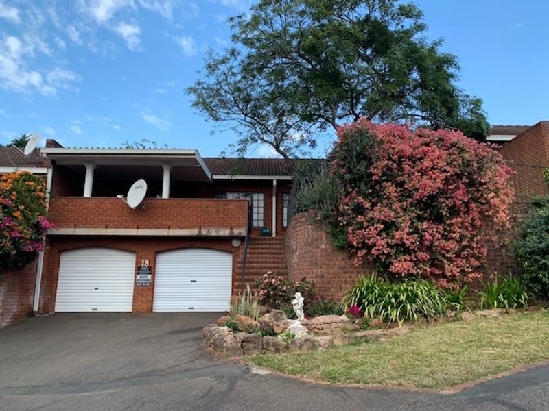 Lovely Townhouse in Montrose - Photo 4