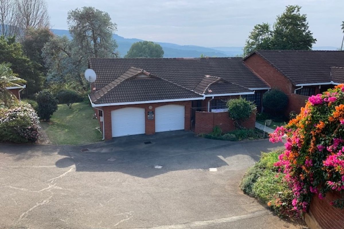 Lovely Townhouse in Montrose - Photo 5