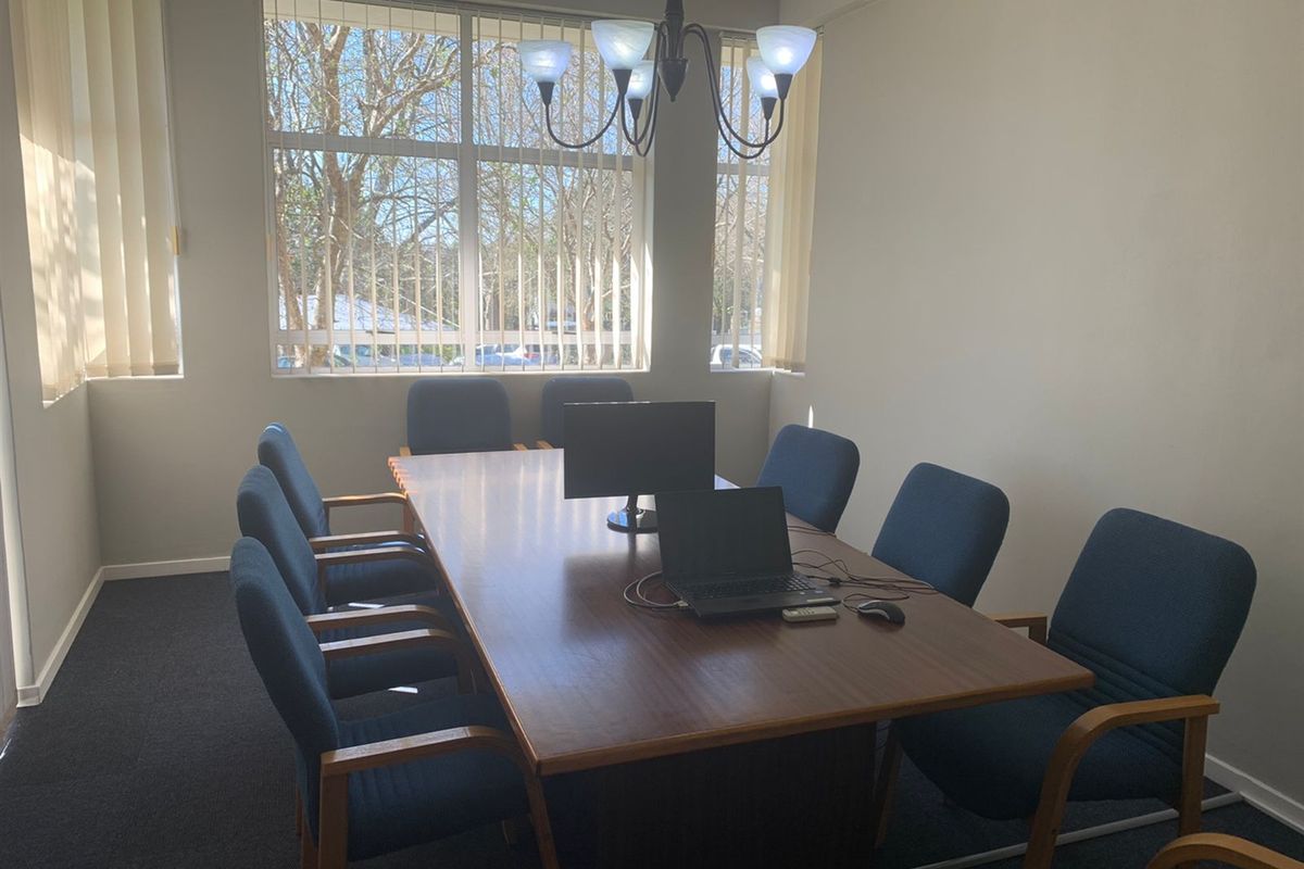 422sqm Office @ Hilltops Office Park - R3, 500 000 plus Vat. All reasonable offers will be considere - Photo 5