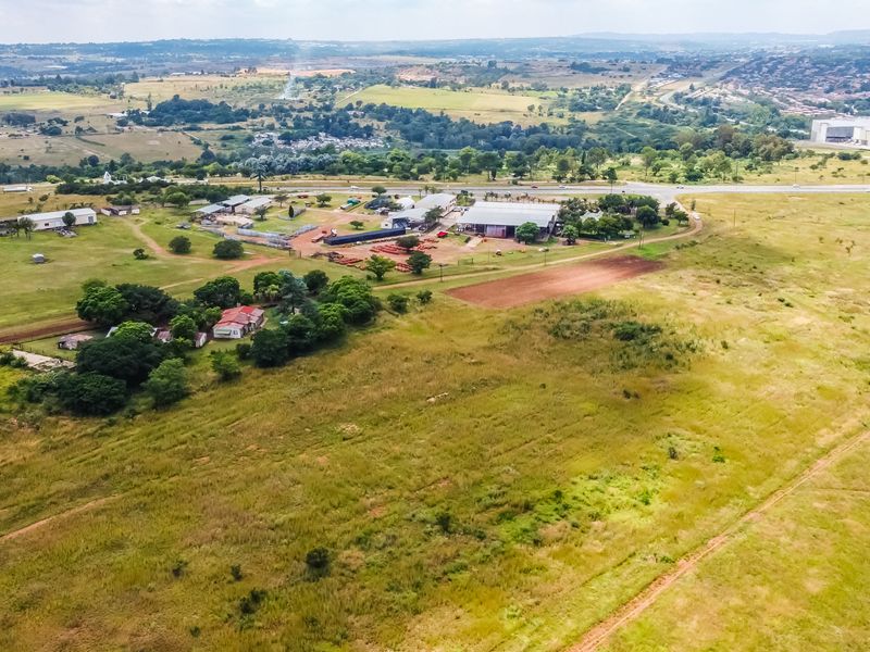 Prime 36ha property  alongside the N14 across the way close to Cradlestone Mall. - Photo 10