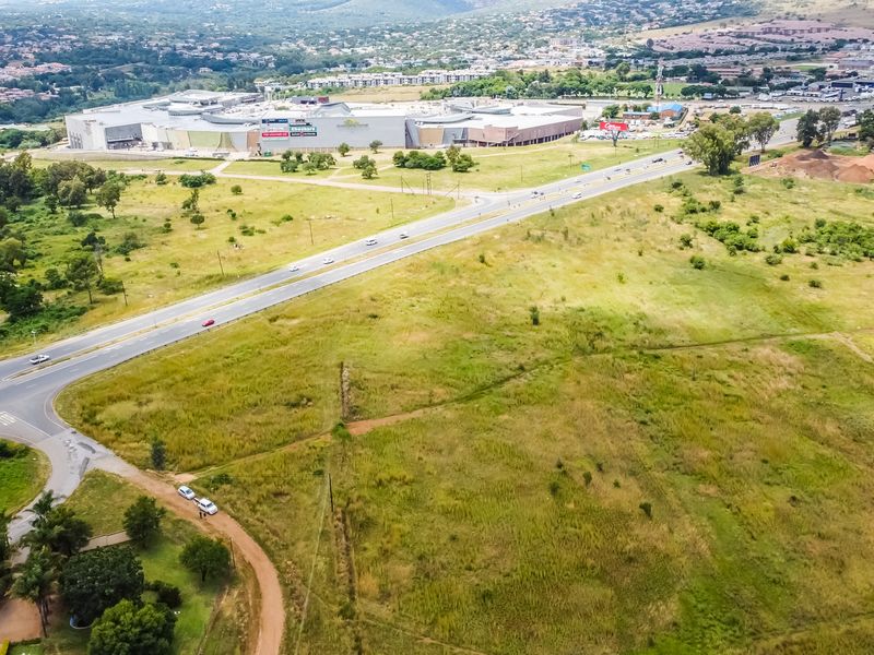 Prime 36ha property  alongside the N14 across the way close to Cradlestone Mall. - Photo 5