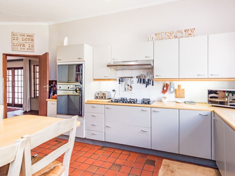 35 HA, secure, off grid, fully operational organic farm next to Cradle of Humankind  for sale. - Photo 10